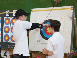 Gaumeisterschaft-Halle-2018-Pfeile-ziehen